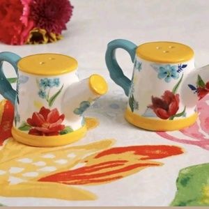 Pioneer Woman Spring Bouquet Salt & Pepper Shaker